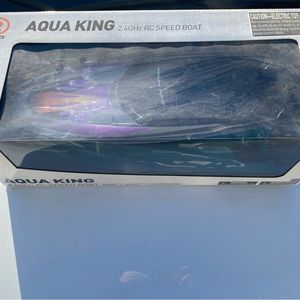 RadioShack Aqua King 2.4GHz RC Speed Boat